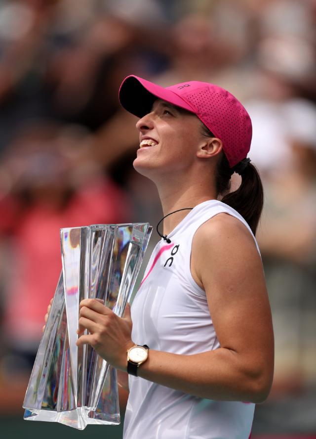 九游app最新版下载安装-WTA1000赛收官 斯瓦泰克萨巴伦卡包揽大半冠军